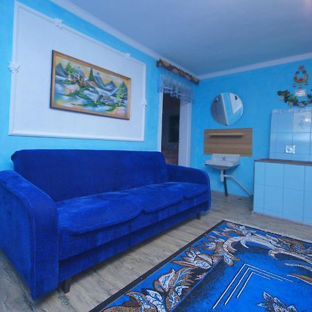 Hotel Аня Рома à Lazeshchyna Extérieur photo